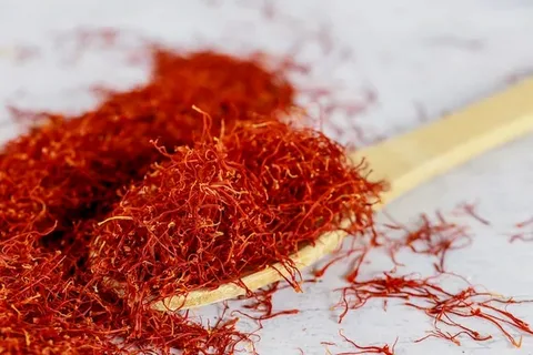 تصویر 3 از زعفران نگین ممتاز صادراتی در بسته بندی استاندارد و جذاب